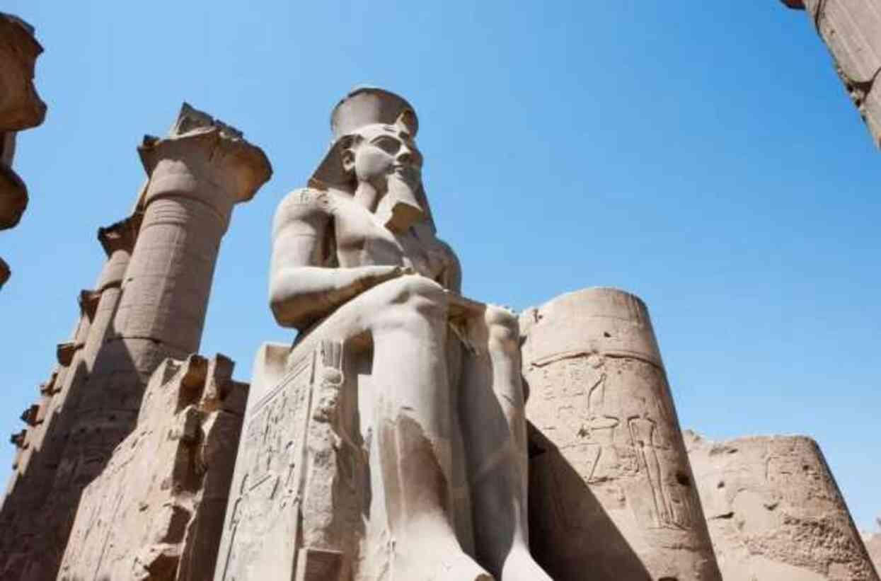 Mısır'ın en güçlü firavununa ait mumya, ölümünden 3.000 yıl sonra bir manastırın altındaki gizli mezarda keşfedildi.