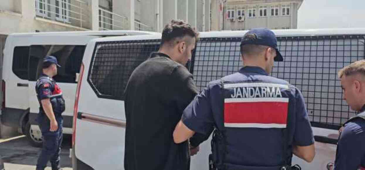 Üniversiteli gence Tahta kaşıkla cinsel saldırı! Sanıklar 'Yağma' suçundan tahliye edildi Üniversiteli gence Tahta kaşıkla cinsel saldırı! Sanıklar 'Yağma' suçundan tahliye edildi