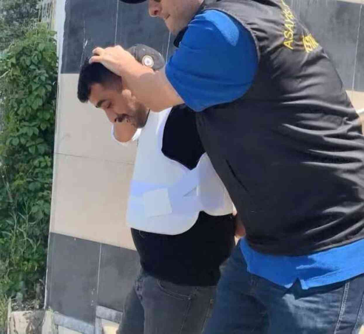 Türkçe öğretmenine kurşun yağdıran şahıs: Bu bir kan davası, yaptığımın yanlış olduğunu biliyorum Türkçe öğretmenine kurşun yağdıran şahıs: Bu bir kan davası, yaptığımın yanlış olduğunu biliyorum