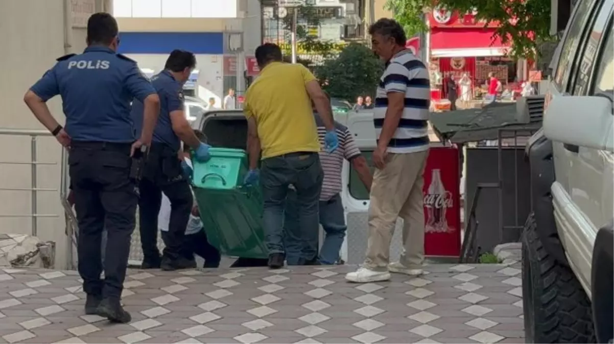 Ankara Da Bir Kad N Evinde S Rt Ndan B Aklanarak Ld R Lm Halde