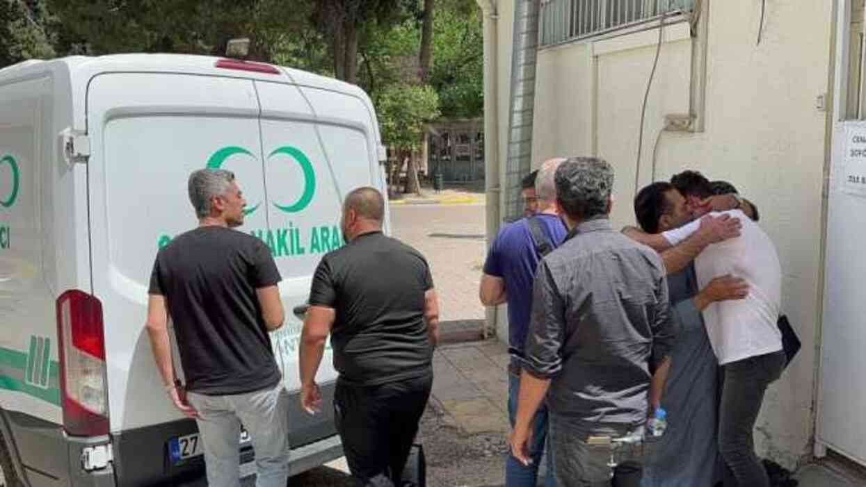Saç ektirmek için gittiği hastaneden cenazesi çıktı Saç ektirmek için gittiği hastaneden cenazesi çıktı