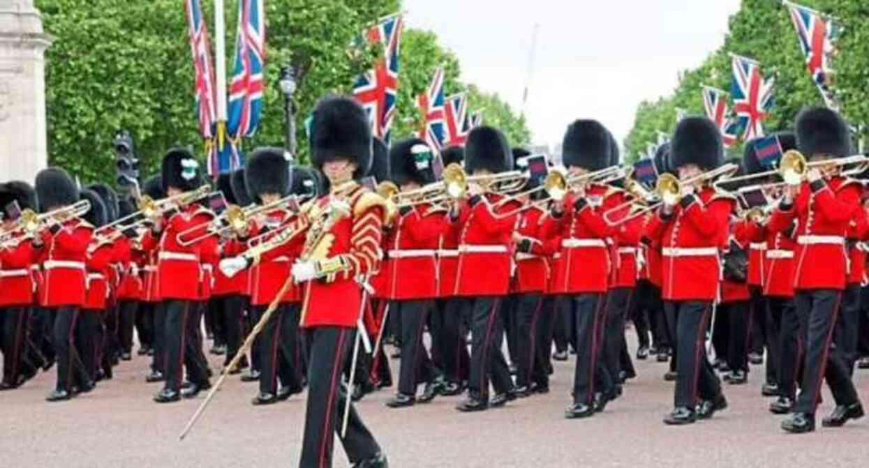 Kate Middleton'ın Trooping the Colour töreninde askeri geçit törenini Buckingham Sarayı selamlayacağı iddia edildi