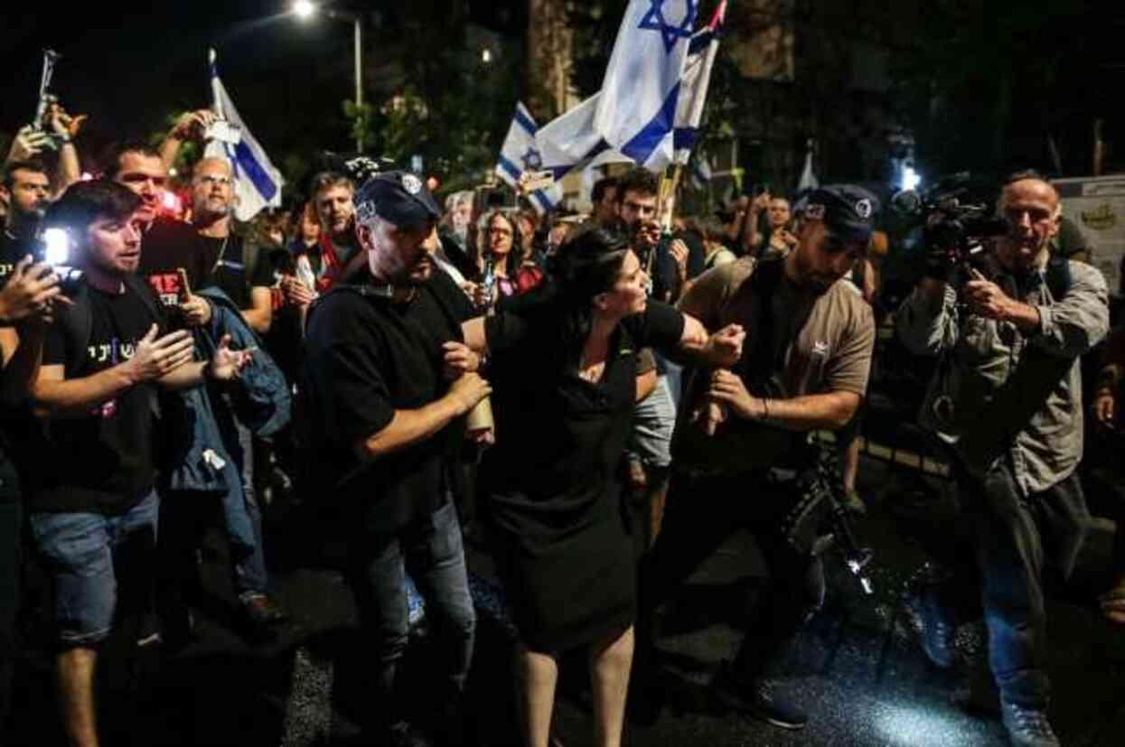 Netanyahu'dan protestolara ilk yorum: İç savaş çıkmamalı, İran'ın bizi çembere almasını engellemeye çalışıyoruz