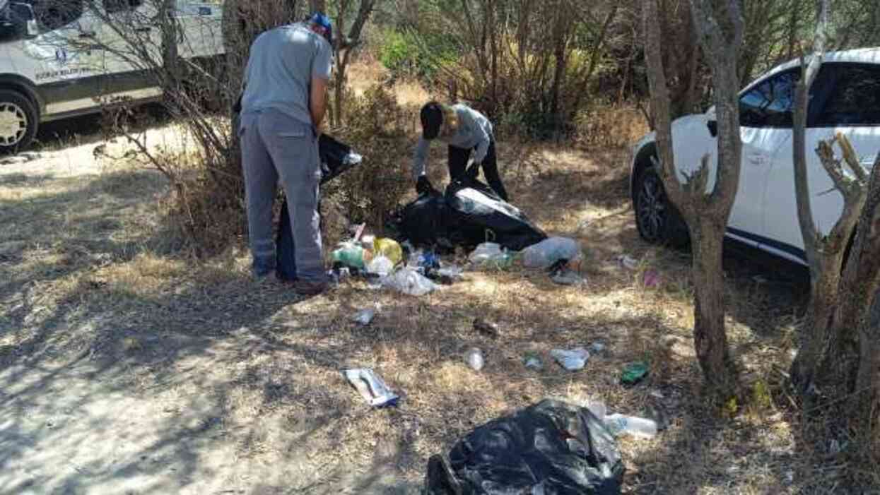 Tatilciler gitti, çöpleri kaldı! Bodrum'da 9 günde 7 bin 800 ton çöp çıktı Tatilciler gitti, çöpleri kaldı! Bodrum'da 9 günde 7 bin 800 ton çöp çıktı