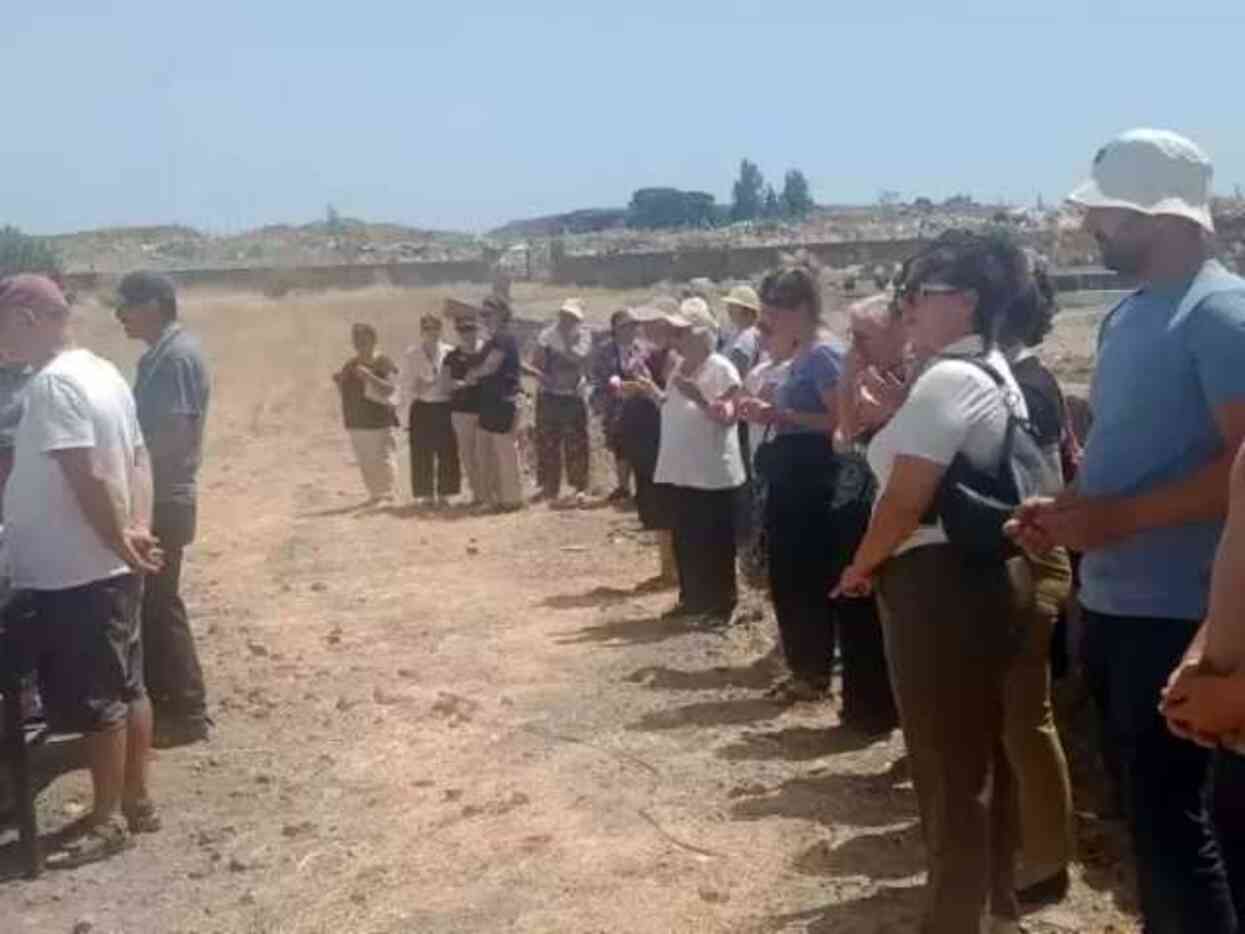 Emekli astsubayın cansız bedeni 11 yıl sonra toprağa verildi Emekli astsubayın cansız bedeni 11 yıl sonra toprağa verildi