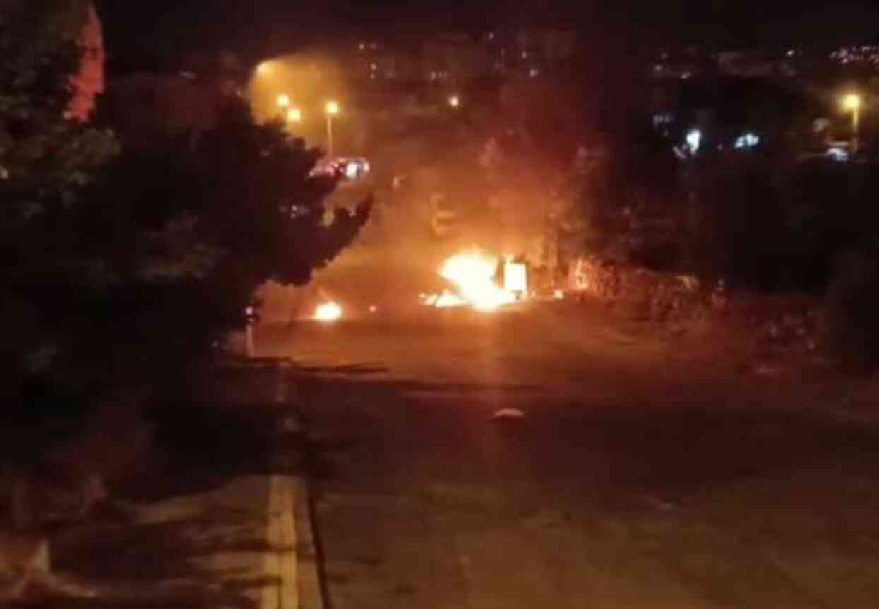 Yangın yerine dönen Kayseri'de güvenlik önlemleri artırıldı! Vali Gökmen Çiçek'ten önemli çağrı Yangın yerine dönen Kayseri'de güvenlik önlemleri artırıldı! Vali Gökmen Çiçek'ten önemli çağrı
