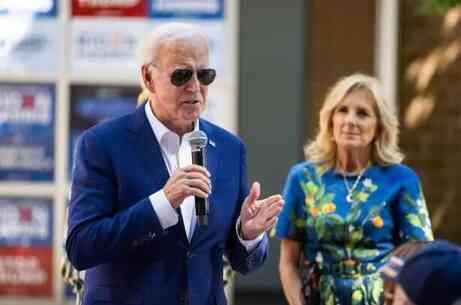 Jill Biden, kendisine kocası Biden'ın çekilmesi çağrısında bulunan Demokrat vekiller hakkında soru soran gazetecileri azarladı