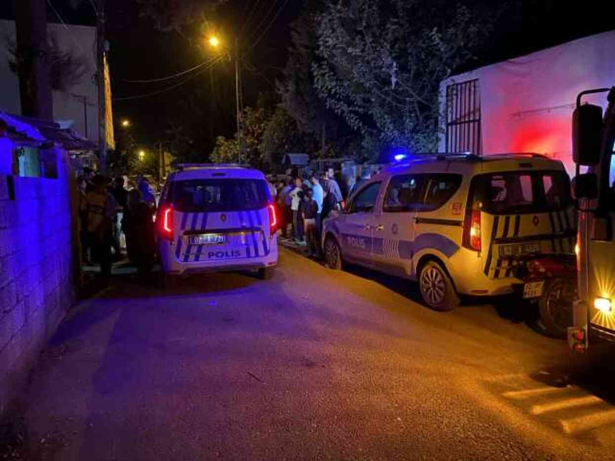 Adıyaman'da 14 yaşındaki bir kız çocuğu kendini asarak intihar etti Adıyaman'da 14 yaşındaki bir kız çocuğu kendini asarak intihar etti