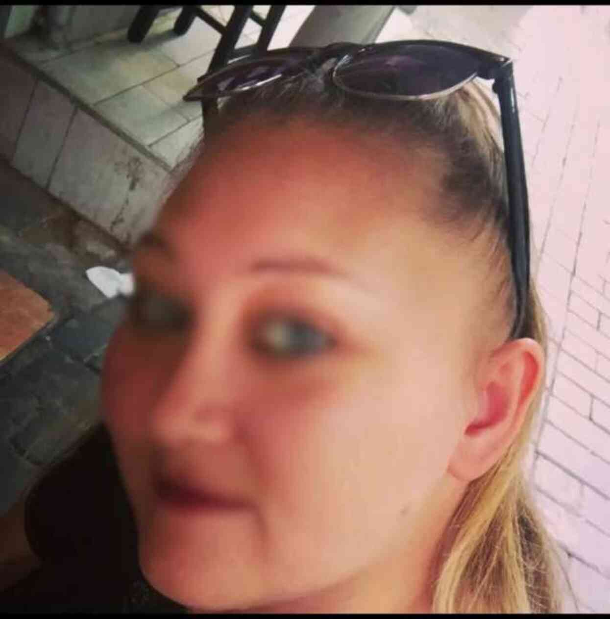 Evden ayrılmak isteyen kiracıya 3 gün işkence yaptılar! Kadın kıyafeti giydirip müzik eşliğinde oynattılar Evden ayrılmak isteyen kiracıya 3 gün işkence yaptılar! Kadın kıyafeti giydirip müzik eşliğinde oynattılar