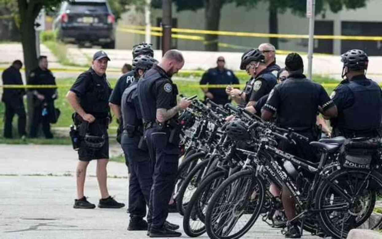 Cumhuriyetçi Ulusal Konvansiyonu yakınında bıçaklı şüphelinin polis tarafından öldürüldüğü anlara ait görüntüler yayınlandı