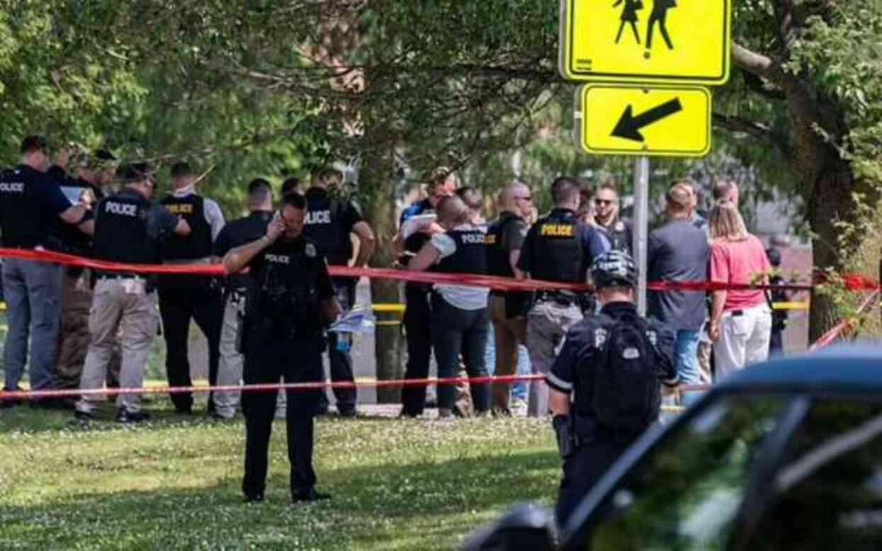 Cumhuriyetçi Ulusal Konvansiyonu yakınında bıçaklı şüphelinin polis tarafından öldürüldüğü anlara ait görüntüler yayınlandı