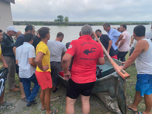 Samsun'da gölde tekne alabora oldu: 2 kişi kayıp