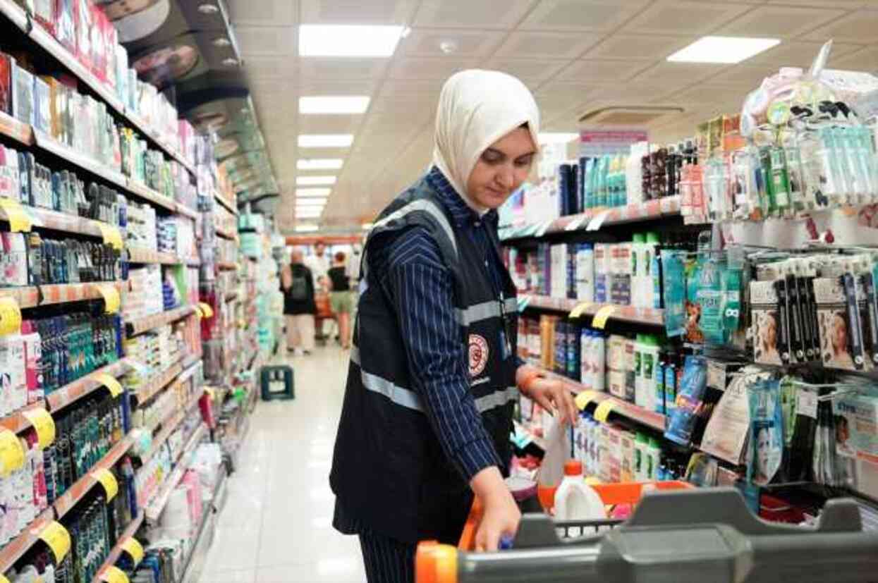 Adres bu sefer İstanbul! Fahiş fiyat ve stokçuluk denetiminde 34 milyon liradan fazla ceza kesildi Adres bu sefer İstanbul! Fahiş fiyat ve stokçuluk denetiminde 34 milyon liradan fazla ceza kesildi