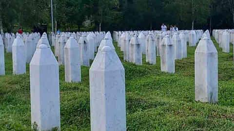 Srebrenitsa Soykırımının 29. Yılında Marş Mira: Acı ve Umut Yolu