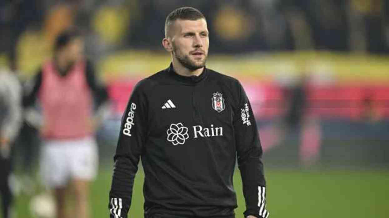 Beşiktaş'tan radikal karar! Ante Rebic'in sözleşmesi askıya alınacak