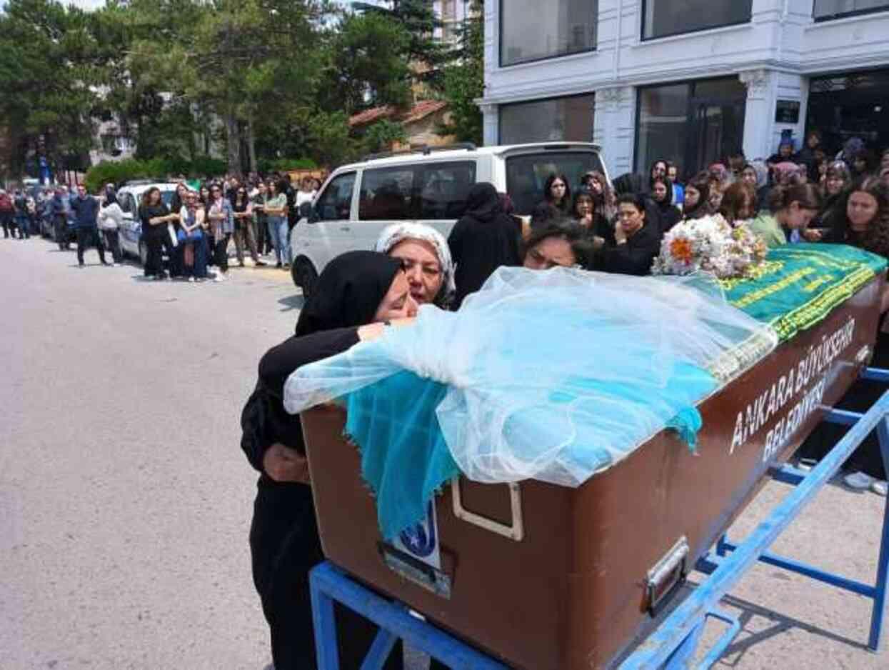 Tırdan kopan lastik canını almıştı! Genç kızı öldüren kazanın görüntüsü ortaya çıktı