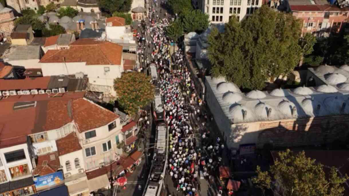 Ölmeden önce son vasiyetiydi! On binlerce kişi Haniye'nin çağrısını yerine getirmek için Ayasofya'da