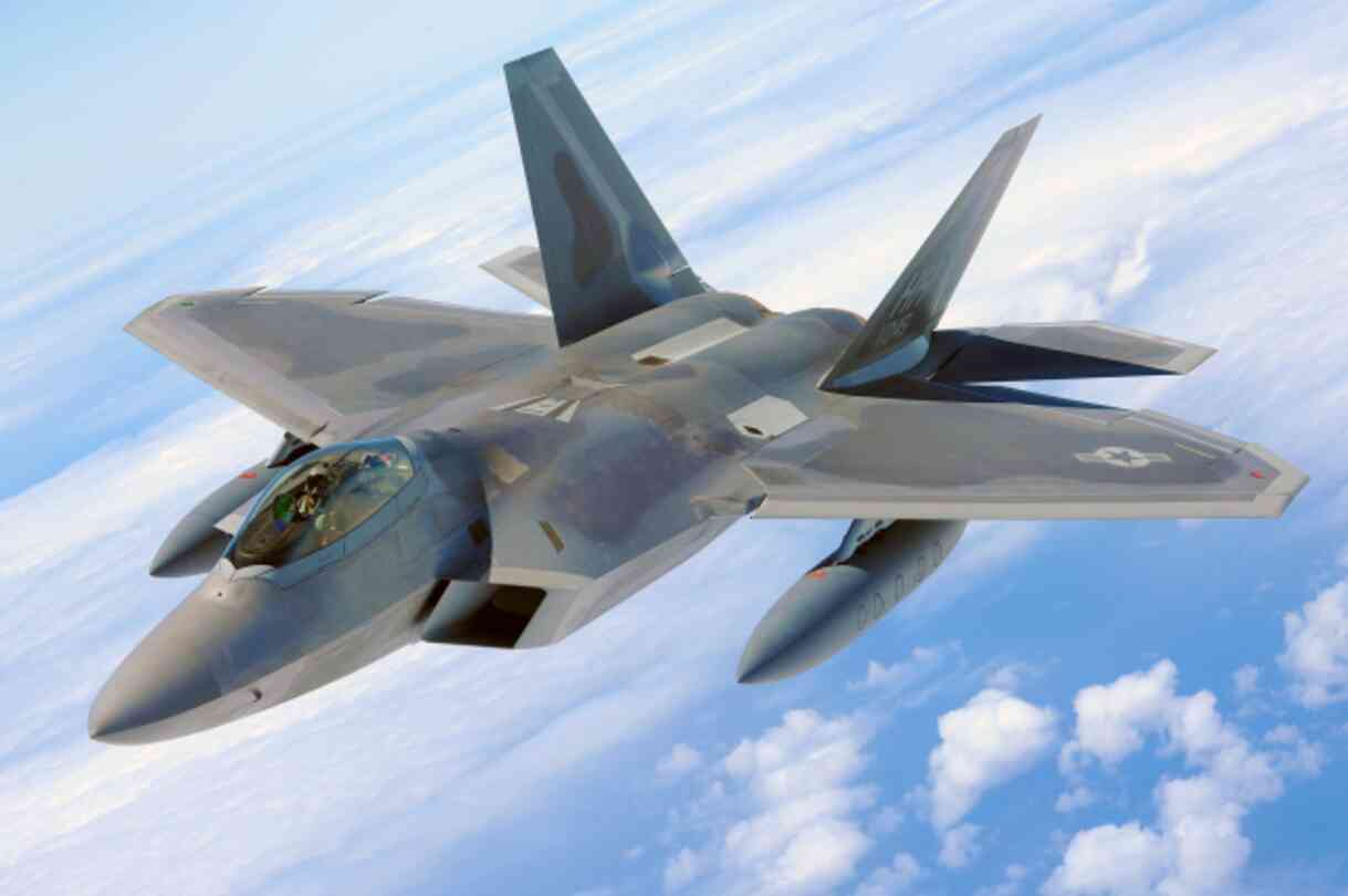 ABD, hiç kimseye satmadığı F-22 savaş uçaklarını Orta Doğu'ya konuşlandırdı ABD, hiç kimseye satmadığı F-22 savaş uçaklarını Orta Doğu'ya konuşlandırdı