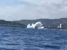 Fransa'daki hava gösterisinde korkunç kaza: Askeri jet denize çakıldı Fransa'daki hava gösterisinde korkunç kaza: Askeri jet denize çakıldı