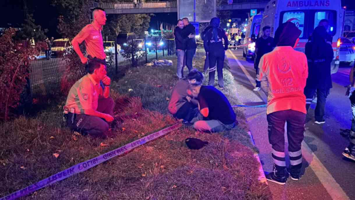 Arkasında 'Katil' yazan otomobil, 15-16 yaşlarındaki 2 kardeşin canını aldı Arkasında 'Katil' yazan otomobil, 15-16 yaşlarındaki 2 kardeşin canını aldı