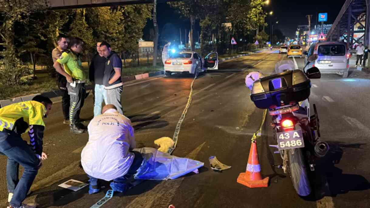 Arkasında 'Katil' yazan otomobil, 15-16 yaşlarındaki 2 kardeşin canını aldı Arkasında 'Katil' yazan otomobil, 15-16 yaşlarındaki 2 kardeşin canını aldı