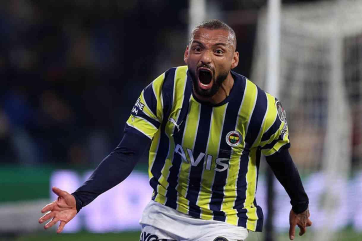 Fenerbahçe, Joao Pedro'nun sözleşmesini feshetti