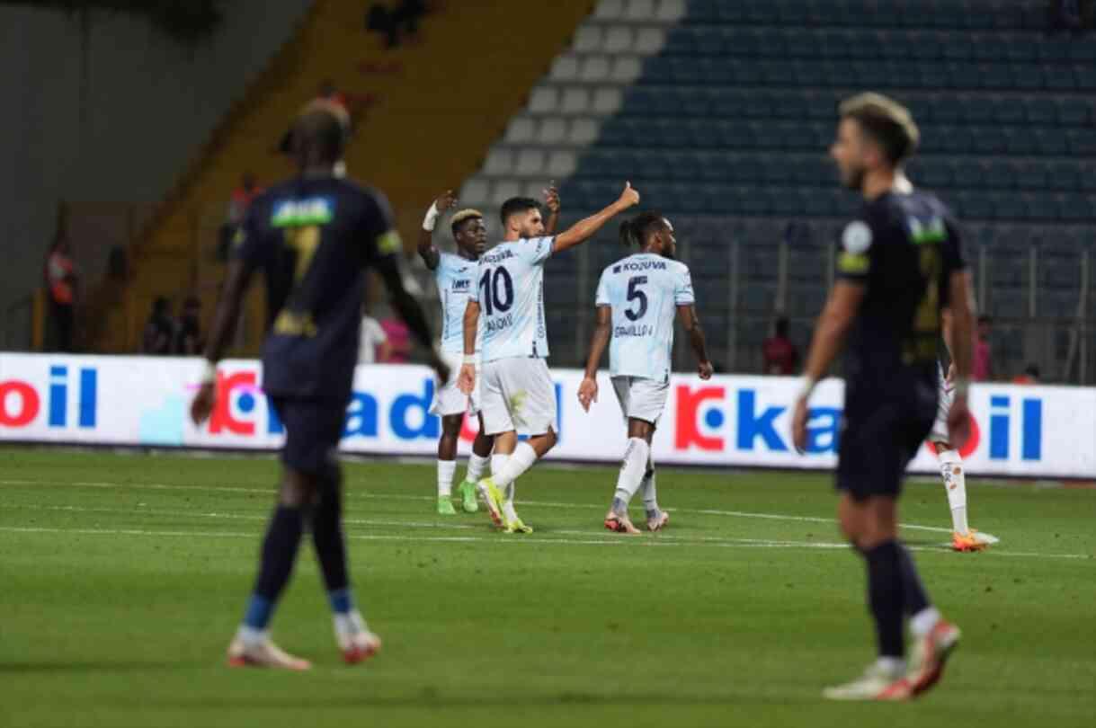 Kasımpaşa ile Adana Demirspor 2-2 berabere kaldı