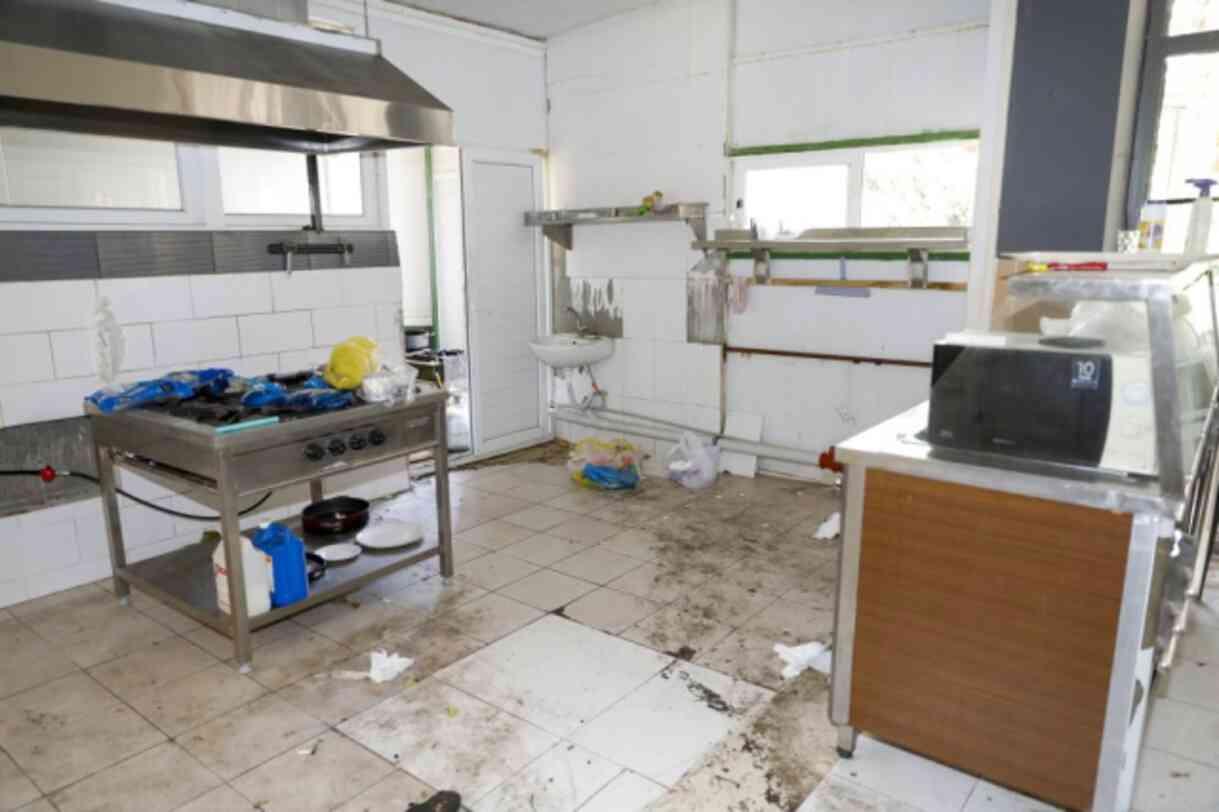 Zabıta ekipleri gözlerine inanamadı! Zehir saçan işletme mühürlendi