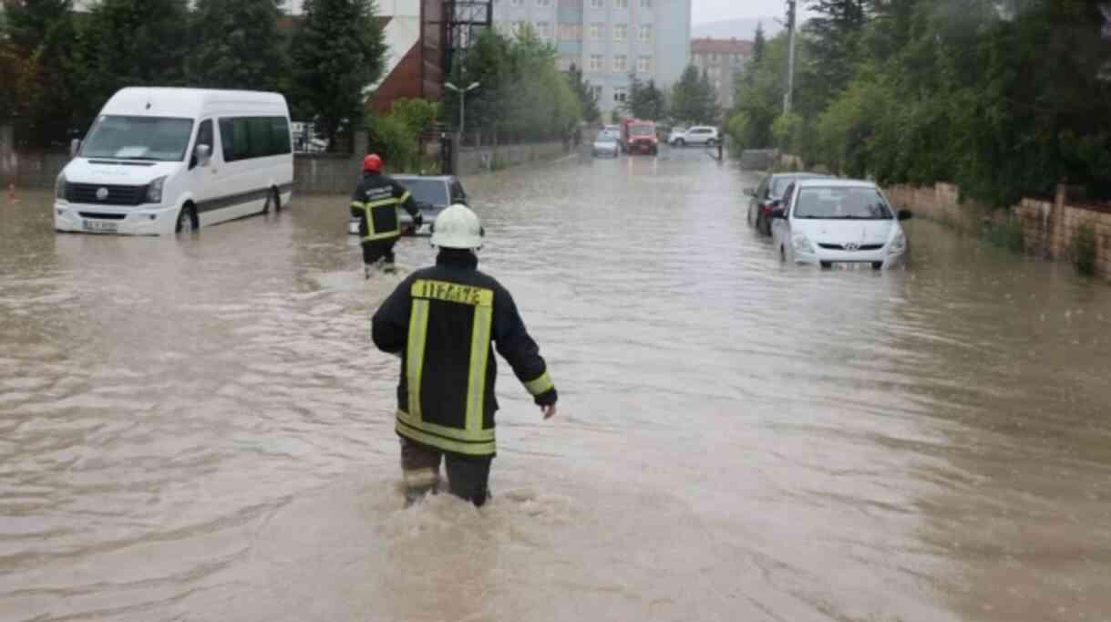 Bu bölgeye dikkat! Meteoroloji uzmanı grafik paylaşıp uyardı: Ciddi taşkınlar olabilir