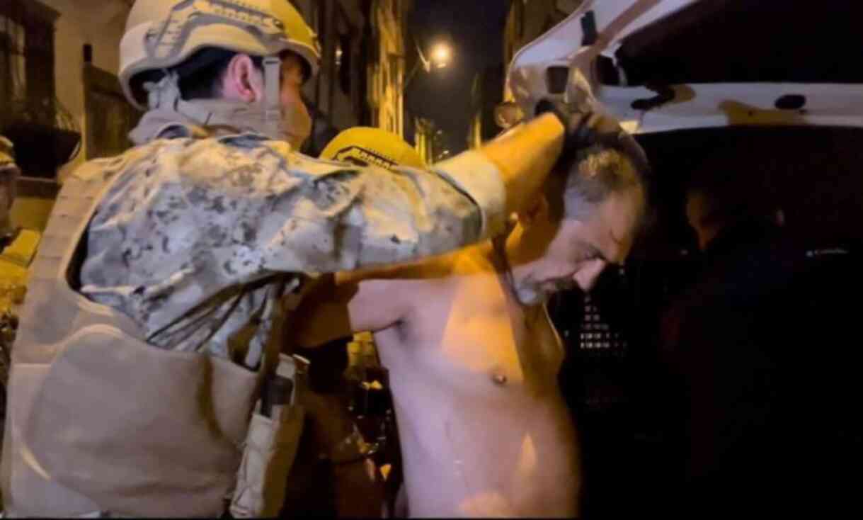 Özel Harekat polislerinden eski boksöre operasyon Özel Harekat polislerinden eski boksöre operasyon