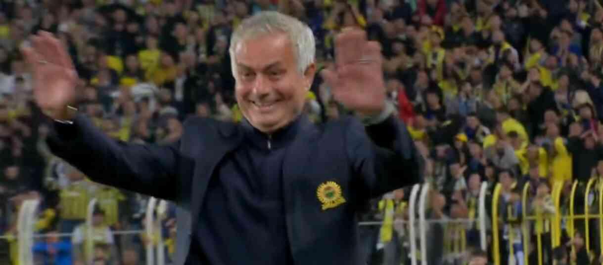 En-Neysri'nin peş peşe kaçırdığı gollere Mourinho bile inanamadı