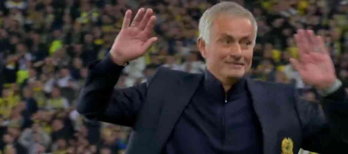 En-Neysri'nin peş peşe kaçırdığı gollere Mourinho bile inanamadı