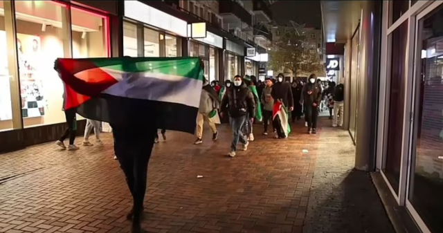 İsrail, vatandaşlarını İngiltere'den uzak durmaları konusunda uyardı