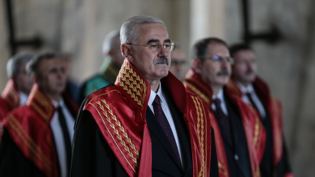 Eski Yargıtay Başkanı Mehmet Akarca, Kamu Başdenetçisi olarak seçildi