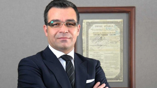 Ünlü borsacı hakkında devam eden rüşvet davası sebebiyle gözaltına alındı Ünlü borsacı hakkında devam eden rüşvet davası sebebiyle gözaltına alındı