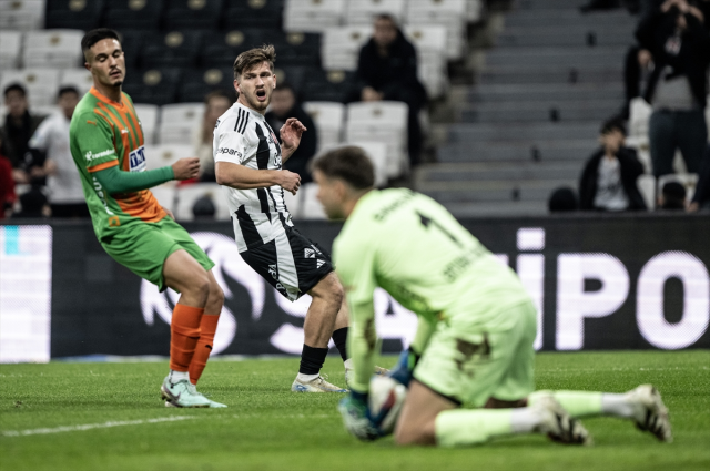 Beşiktaş, Alanyaspor ile 1-1 berabere kaldı