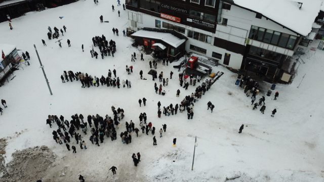 Akın akın koştular! Geceliği kişi başı 16 bin 500 TL