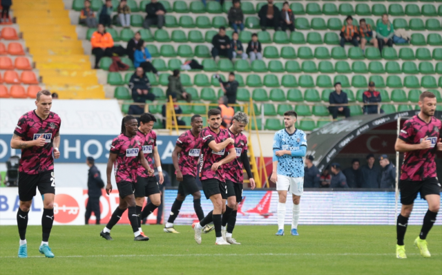 Alanyaspor, RAMS Başakşehir'i 5-4 yendi