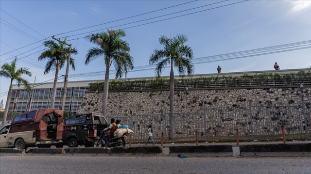 Haiti'de silahlı çeteler kasabaya saldırdı! 50 kişi öldü, 100 ev yakıldı