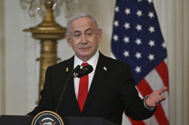 Netanyahu ortak basın toplantısında Trump'a övgüler yağdırdı