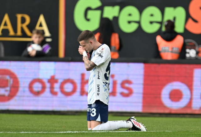 Fenerbahçe, Alanyaspor'u deplasmanda 2-0 mağlup etti