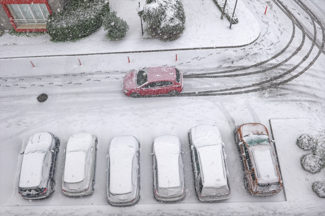 İstanbul kar alarmı! Apar topar AKOM'a geçen İmamoğlu saat verip uyardı