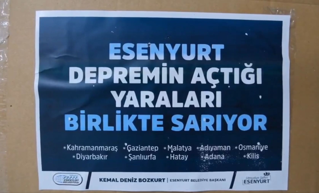 Belediyede büyük skandal! Depremzedeler için toplanan yardımları çürümeye terk ettiler