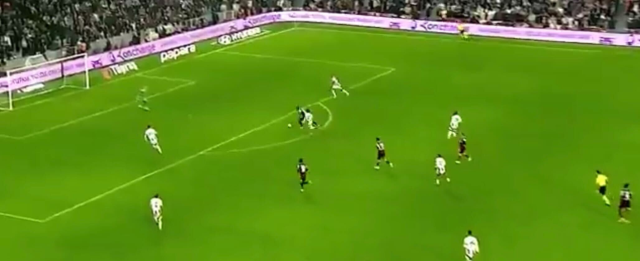Banza affetmedi: Rafa Silva'dan inanılmaz hata