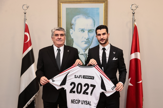 Beşiktaş Necip Uysal ile 2 yıllık yeni sözleşme imzaladı