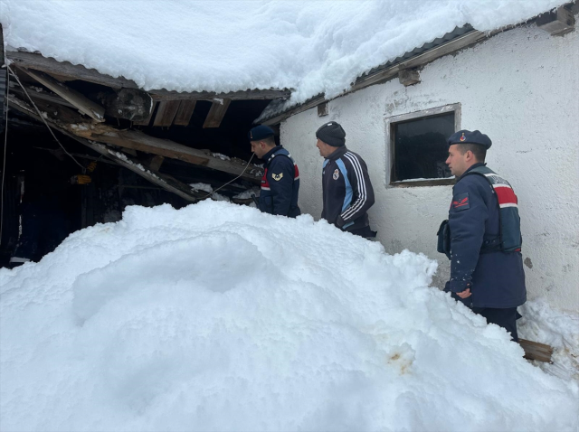 Son 28 yıldır böylesi olmuyor! Kar kalınlığının 6 metreyi bulduğu ilimizde okullar 1 haftadır tatil