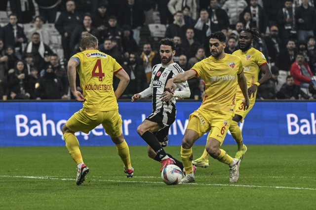 Beşiktaş, Kayserispor'u 2-0 mağlup etti