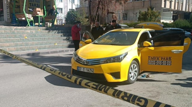 Polis memuru, beylik tabancasıyla 2 kardeşini vurdu