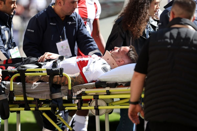 Sivasspor, Göztepe'yi 3-1 mağlup etti Sivasspor, Göztepe'yi 3-1 mağlup etti