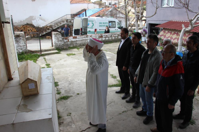 Babalarının öldürdüğü bebekler aynı tabutta taşındı! Diğer 5 kardeşin ölümü de şüpheli